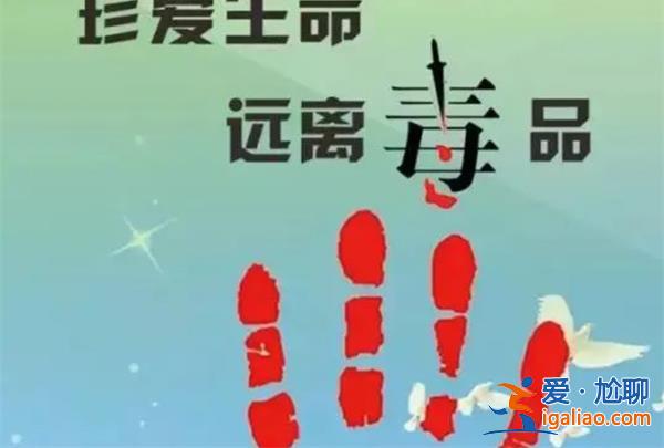 男子要钱买毒品被拒，将父亲殴打致死[殴打致死]？