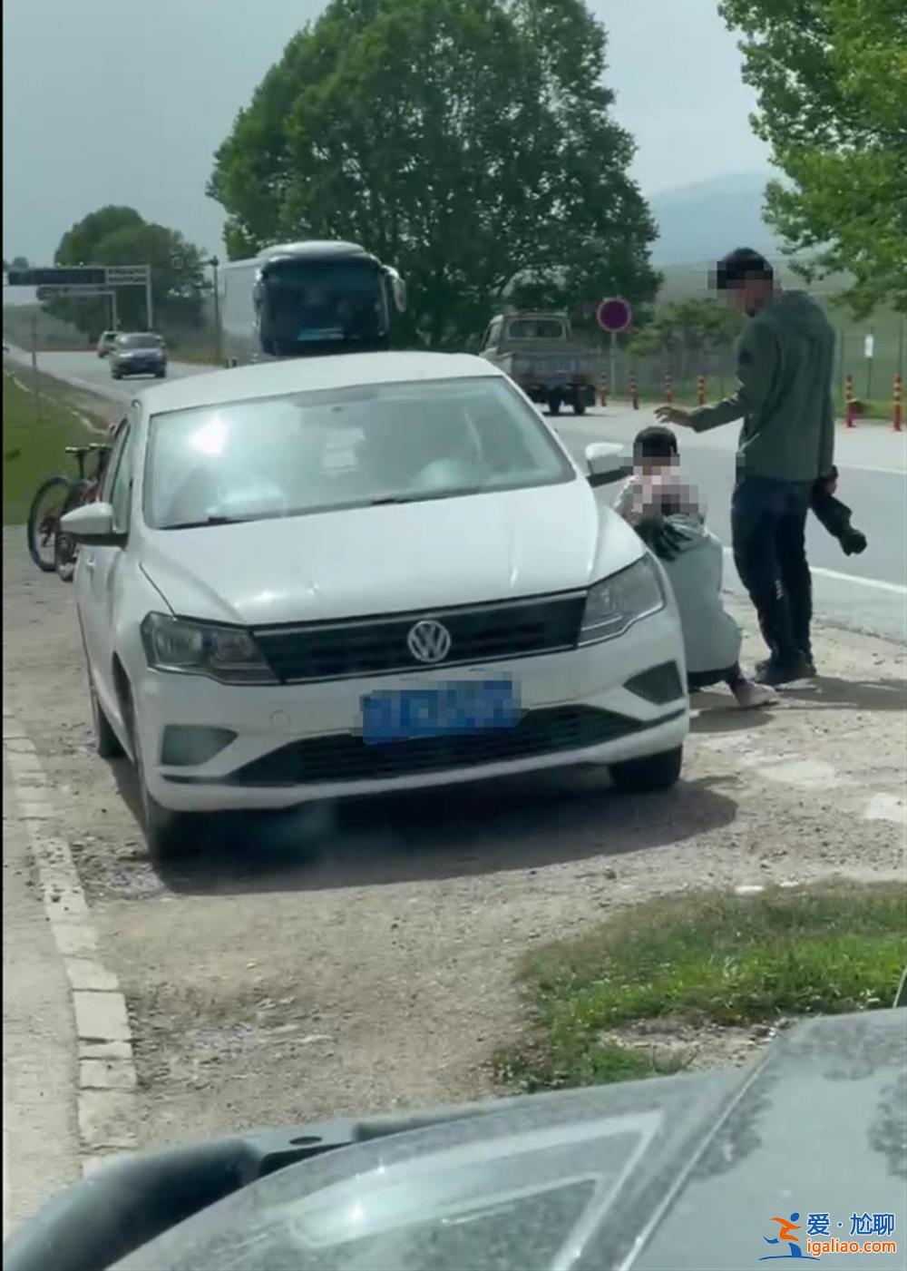 游客称在青海湖附近路边停车买水时遭保安驱赶 青海省文旅厅回应？