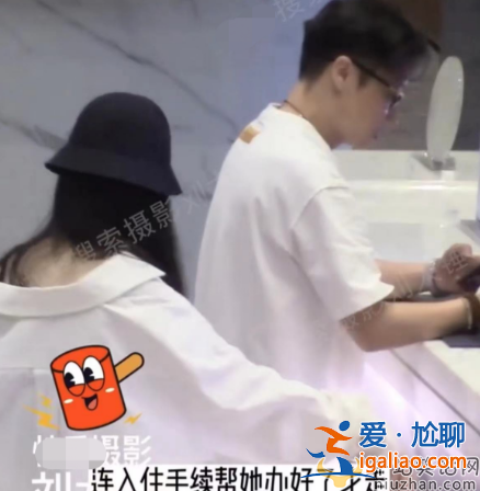 单依纯与她老板什么关系?外出总裁亲自当司机接送