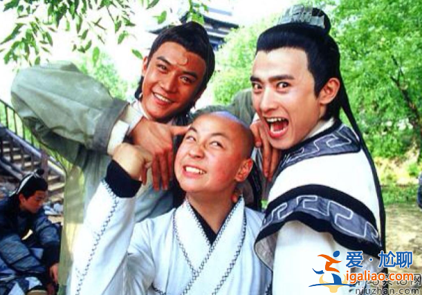 任泉身价多少亿?看6.5亿翡翠众人招待太招摇