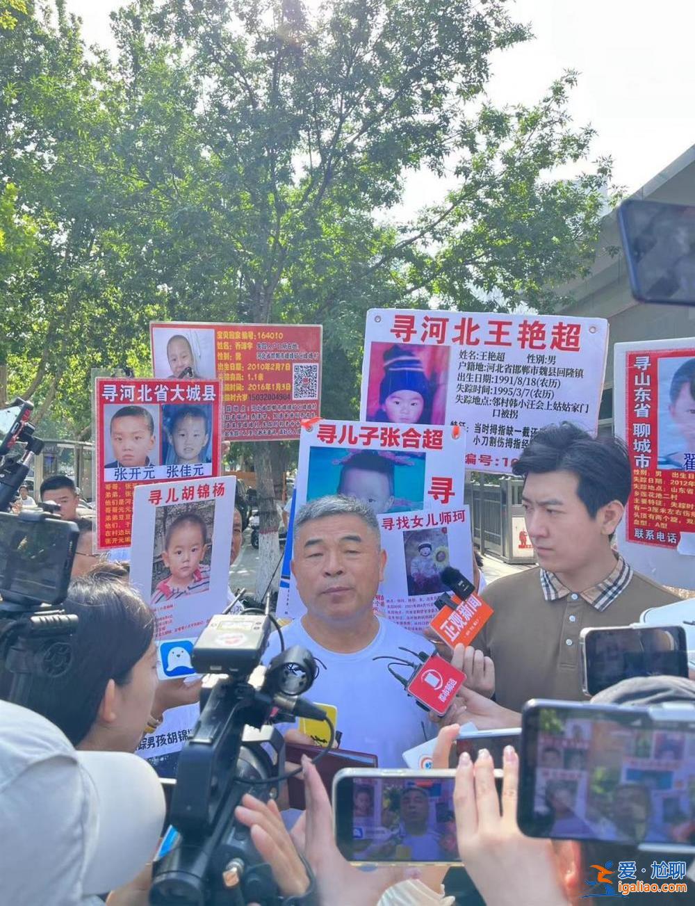 两名被告不认罪悔罪？
