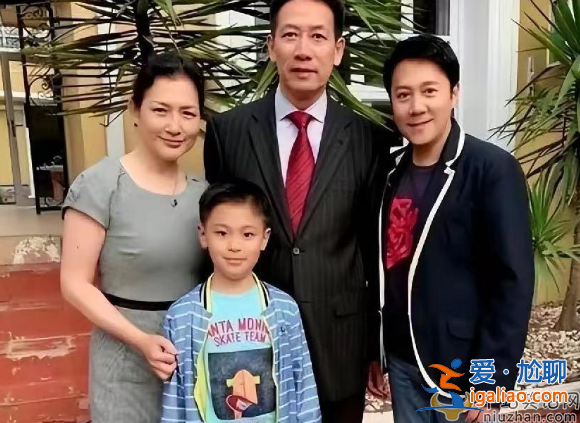 蔡国庆儿子蔡轩正全科免考毕业惹争议!网友吐槽利用特权