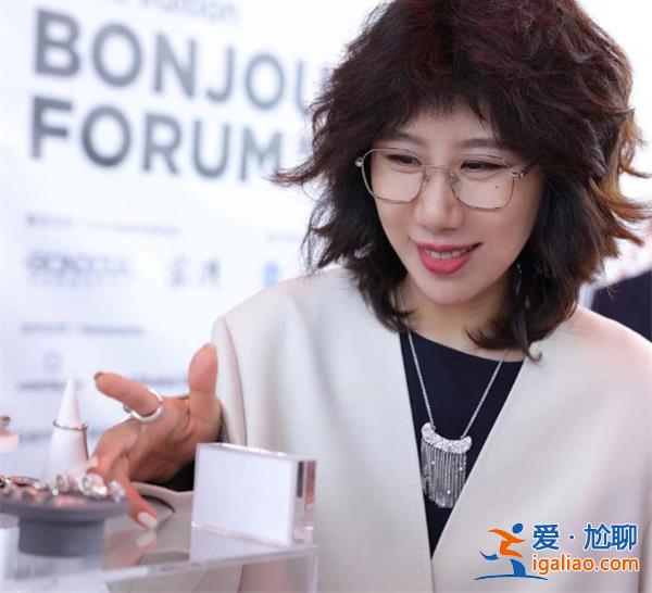 专访灯小炮D-POW：设计中创新传承传统文化绽放新时代之花？