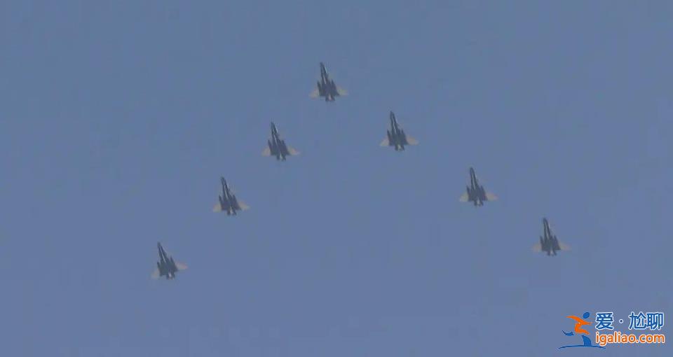 到了！中国空军八一飞行表演队抵达阿联酋迪拜？
