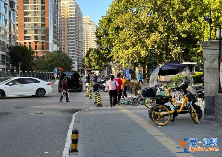 外卖骑手 想走正门？