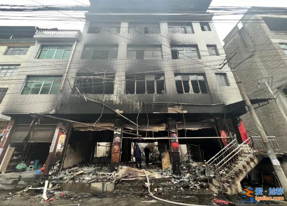 贵州一民房凌晨起火 致3人死亡？