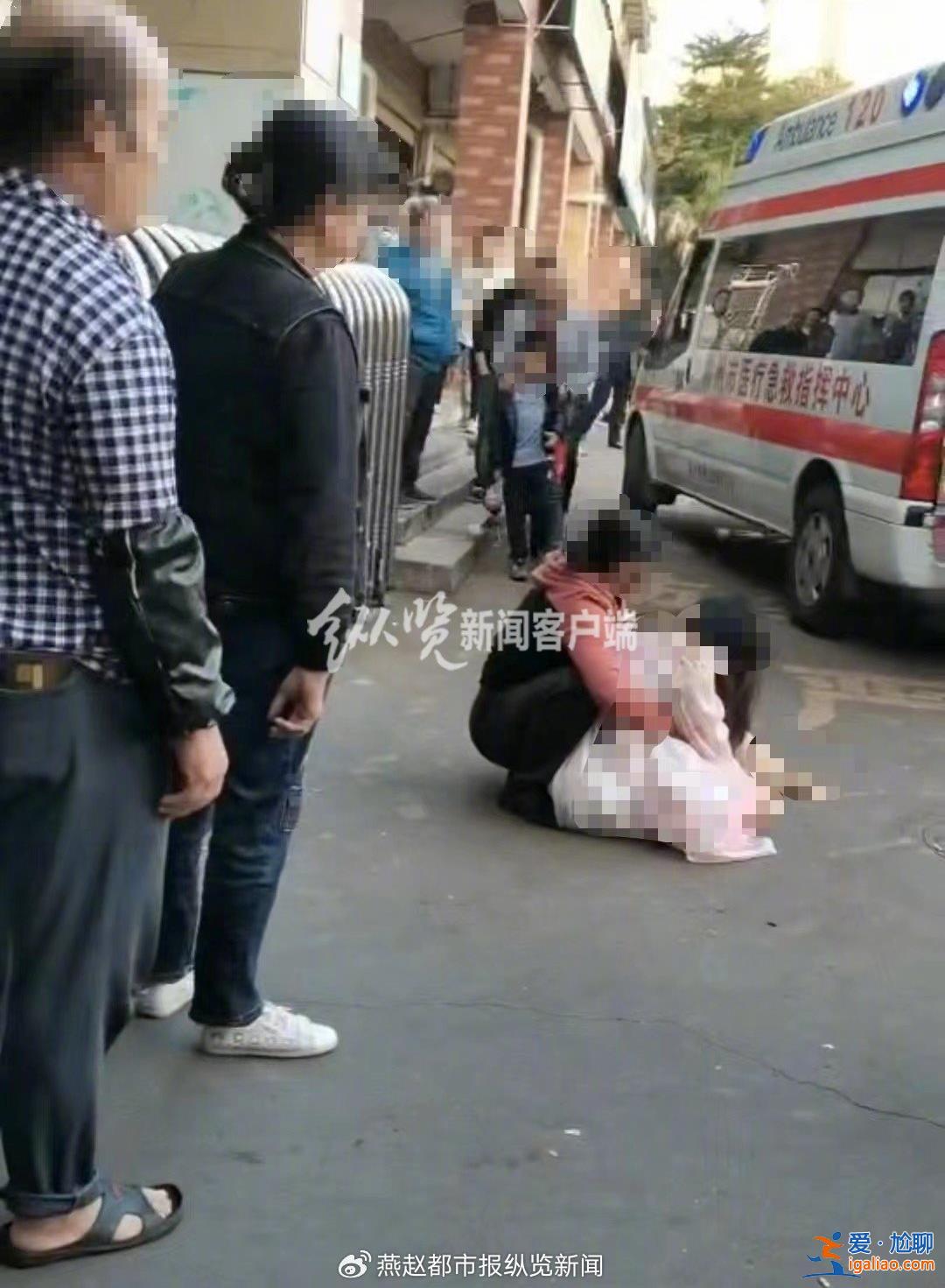 广西一高三女生被当街捅伤？警方称凶手当场被控制？