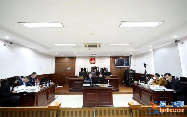 曾留遗书称遭班主任施暴 涉事教师一审被判无罪？