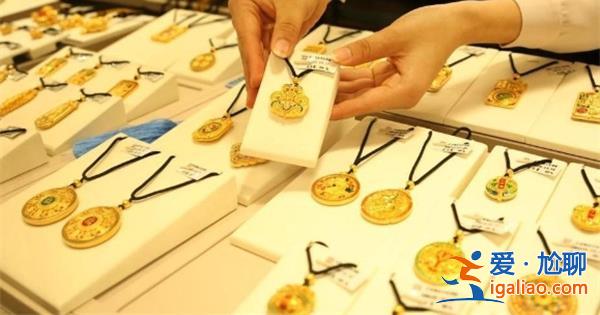 证券日报年末购金热度高涨2024年仍将是黄金小牛市会跌吗？