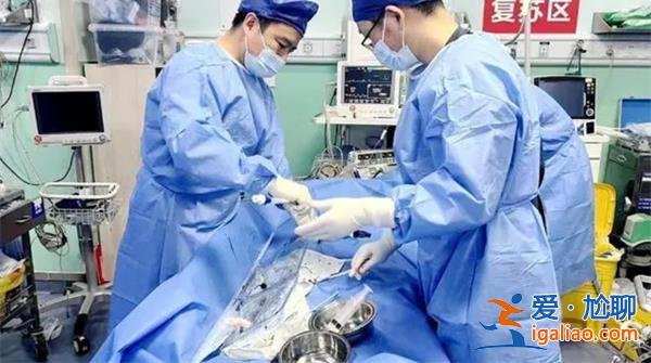 男子心脏停跳90分钟医生救回[医生救回]？