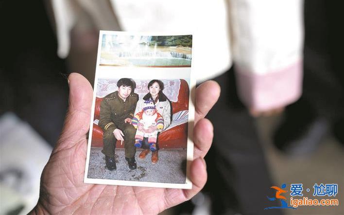 安徽男子驾车坠崖26年后赴湖北谢恩 救他的民警已因公牺牲？
