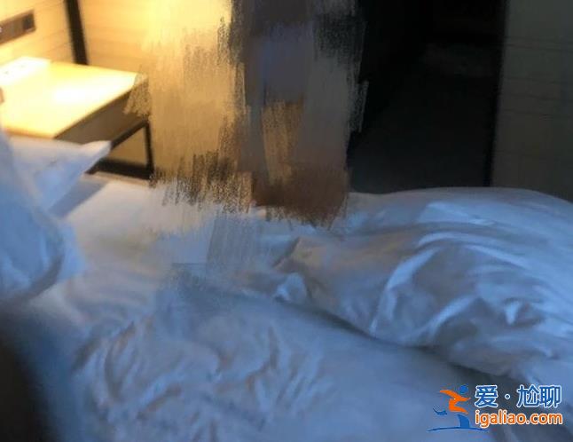 无罪！男子捉奸收情夫2.5万“赔偿”被判敲诈勒索 获刑半年再审改判？