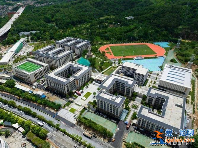 龙山县升学率高？中山市永安中学好还是龙山中学好？