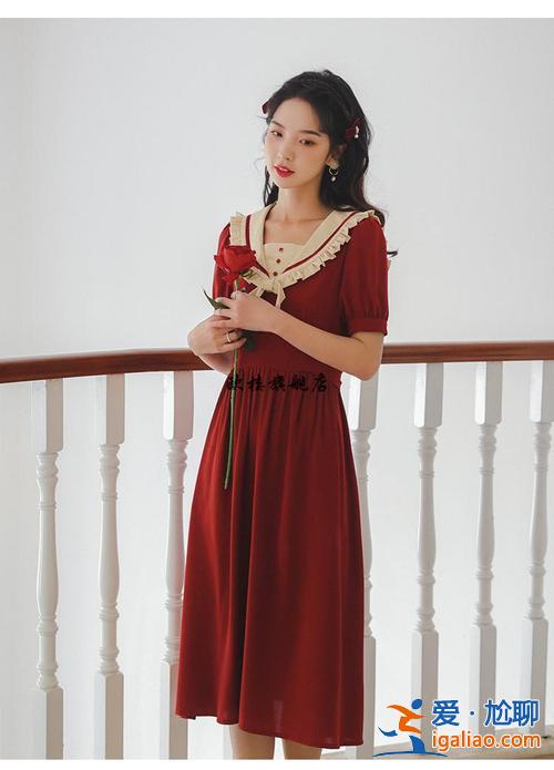 夏天升学宴穿什么好看，女儿升学宴女儿穿什么衣服合适？