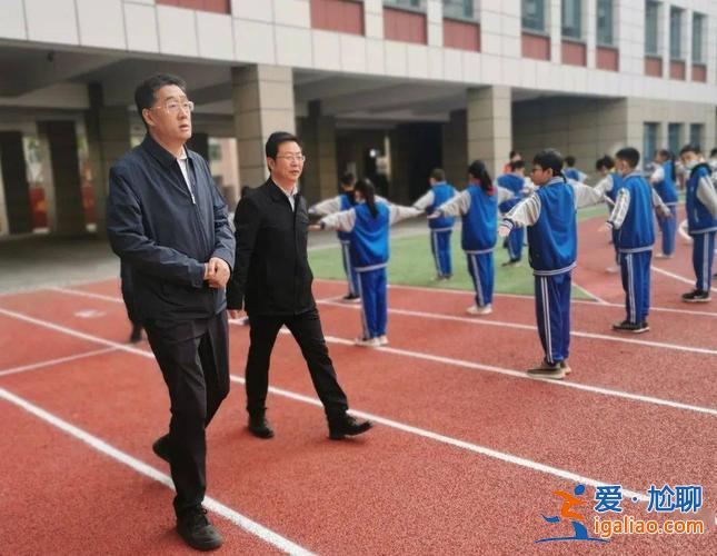 兰州11中升学率怎样(兰州七中和兰州十一中哪个更好)？