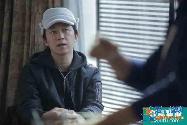 《爱我就别想太多》恋爱协议让人捧腹又心酸，潘粤明有多不容易？？