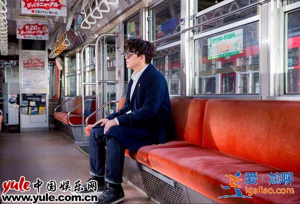 萧煌奇《心爱冤仇人》MV远赴北海道取景 遭樱花妹包围喊欧巴