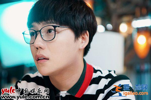 刘维霸屏周末档化身暖心boy展高情商