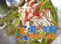 青椒炒猪耳怎么做？？