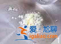 青椒炒猪耳怎么做？？
