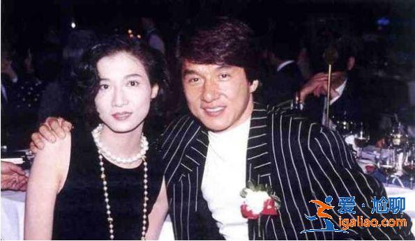 亚姐原来瓜这么多！当小三、卖淫、拍三级片，还轮番上演艳照门…