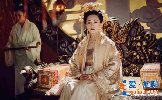 一个不打眼的人，功夫不负有心人，经过重重磨炼，现终于红了