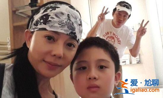 最坑爹的5个星二代：谢霆锋妹妹吸毒，而他和妈妈同睡18年