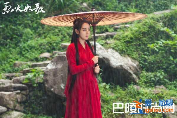 迪丽热巴嫦娥造型曝光 演古装就是美出天际？