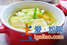 白菜炖豆腐的做法？