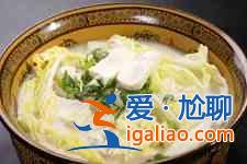 白菜炖豆腐的做法？