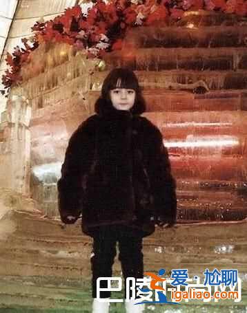迪丽热巴小时候照片曝光 整形前后照片对比惊呆众人？