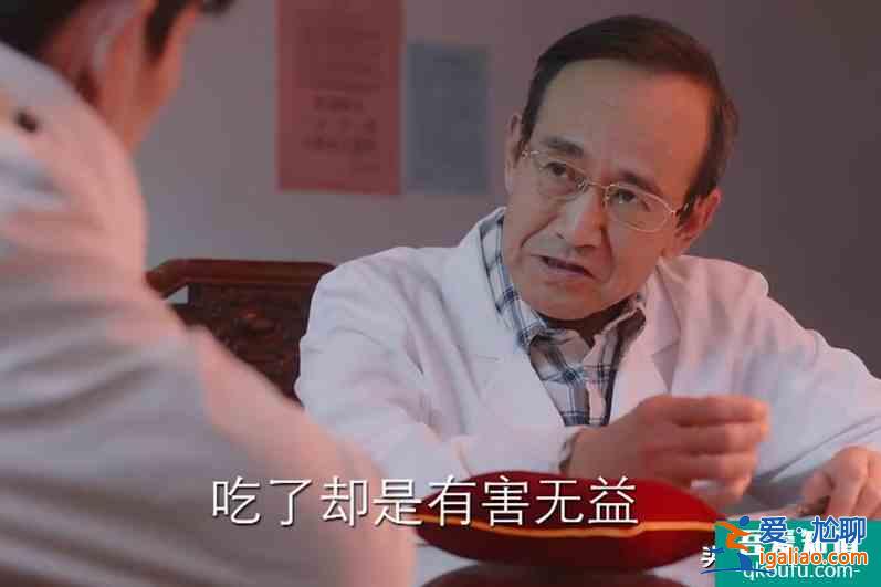 《亲爱的自己》：陈一鸣和李思雨的尴尬关系，不配叫爱情？