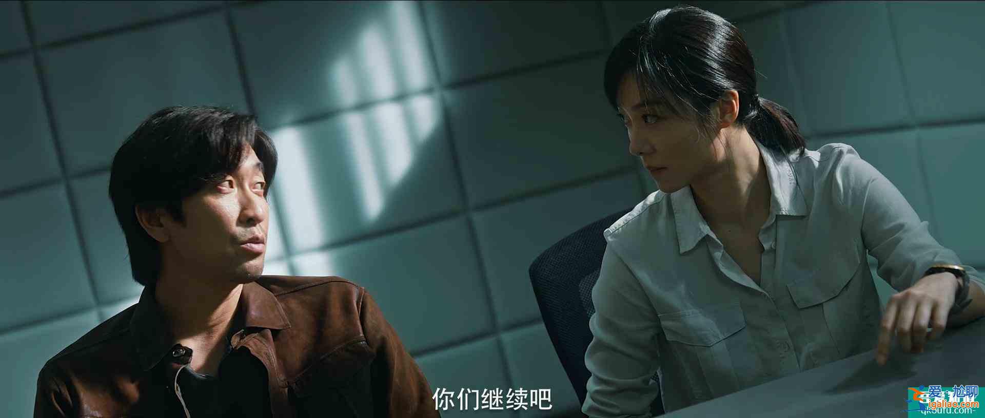 《在劫难逃》大结局前瞻，3个细节可知，张海峰根本没有“穿越”？