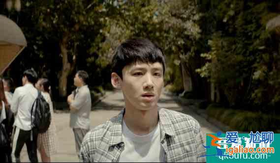 平凡的荣耀：实习生考核会上的小插曲，足见曲总对孙弈秋的态度？