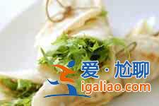 鸡蛋灌饼的做法？