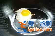香油煎鸡蛋？