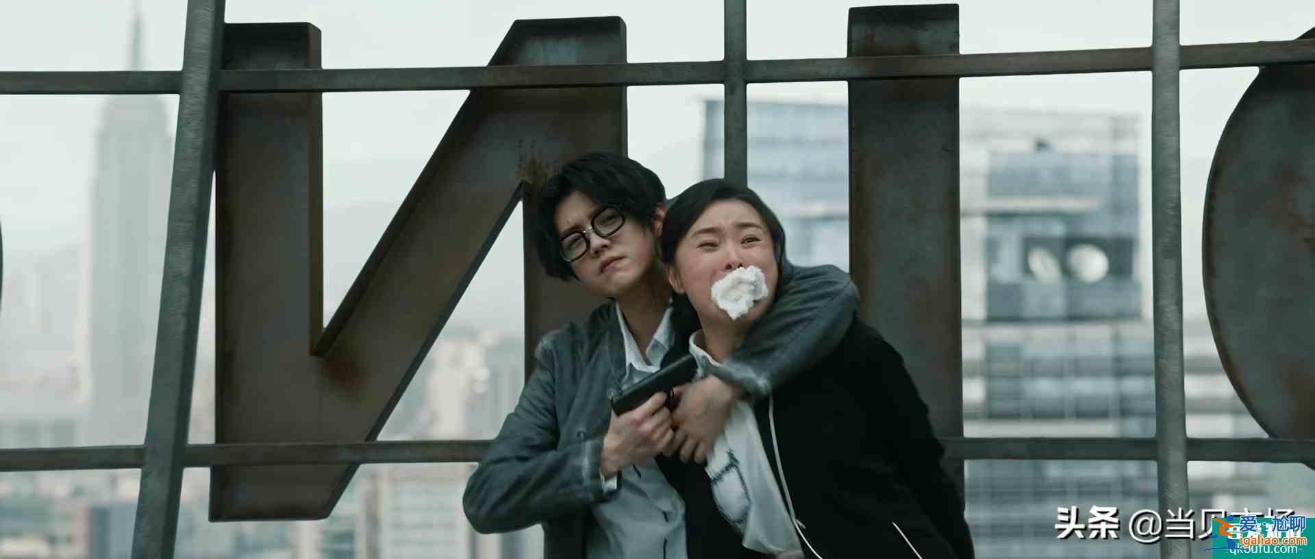 《在劫难逃》首播，故事强节奏快，鹿晗首演反派惊喜多？