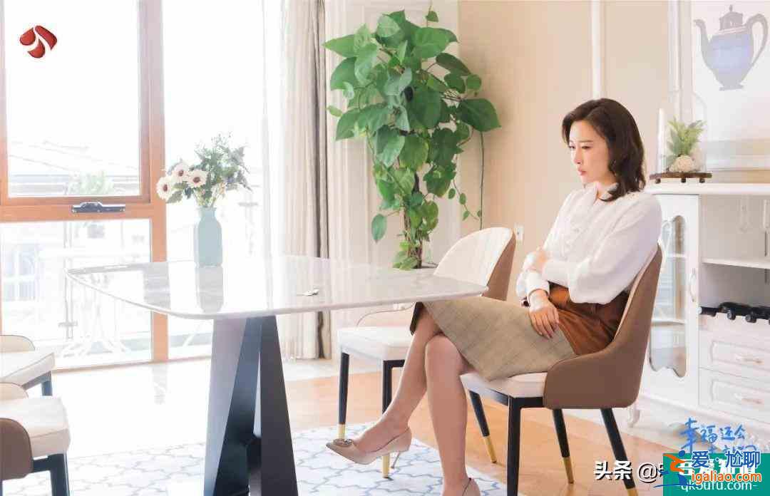 温情轻喜风开启荧屏新气象，江苏卫视《幸福还会来敲门》首播告捷？