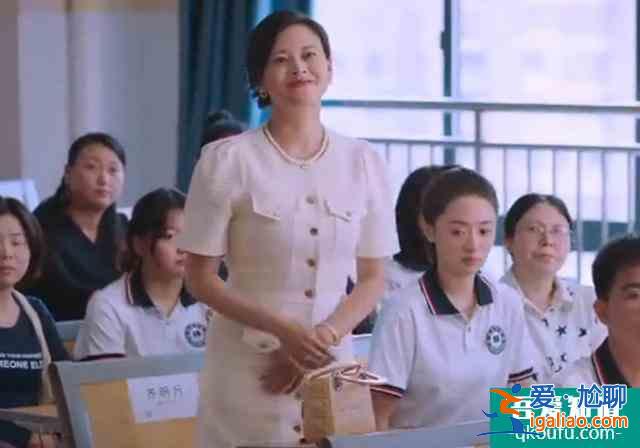 《以家人之名》：相比小年轻的打闹，父母辈的感情戏更戳心？
