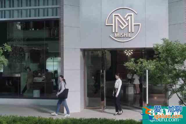 《三十而已》买珠宝的大妈和店长是整部剧最善良的人？