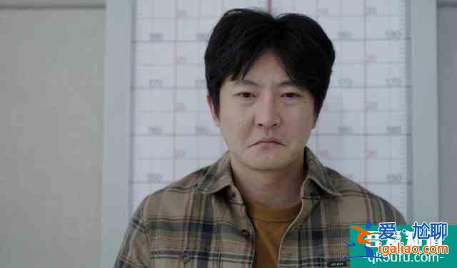 40岁余欢水的“窝囊人生”，吓坏了20岁年轻人？
