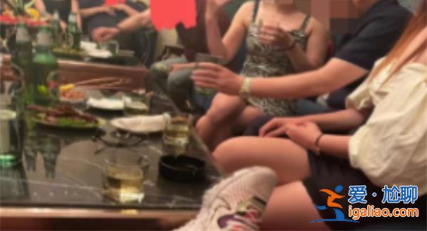 水务集团董事长接受KTV有偿陪侍，当地回应|正在接受调查[接受调查]？