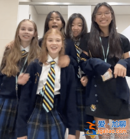 张庭夫妇移民了吗?曝移居新加坡女儿一年学费45万