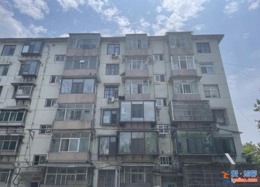 在国营厂区长大 曾想报考电视台？
