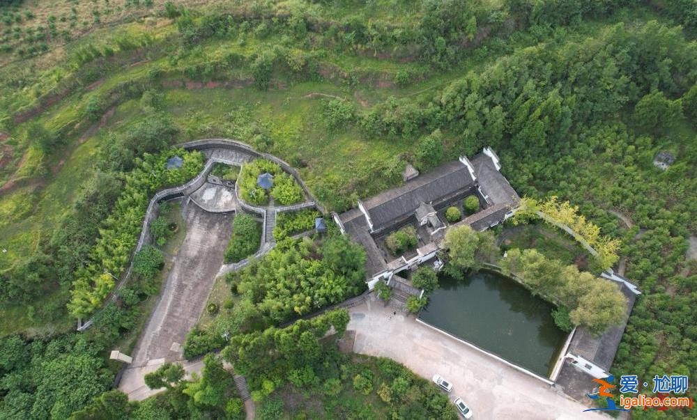 父子一同被抓 村民称其靠砂石场起家？