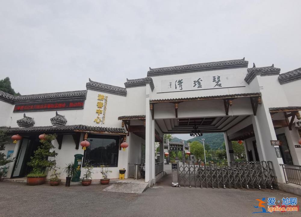 父子一同被抓 村民称其靠砂石场起家？