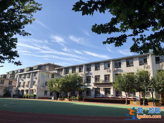 莲湖区西铁小学升学情况(西安西铁小学怎么样)？