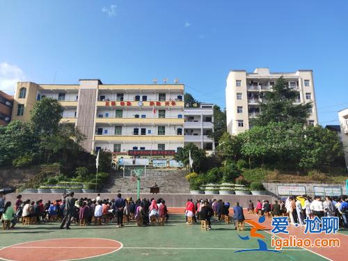 兴宁罗岗中学升学率，黄埔区镇龙中学怎么样？